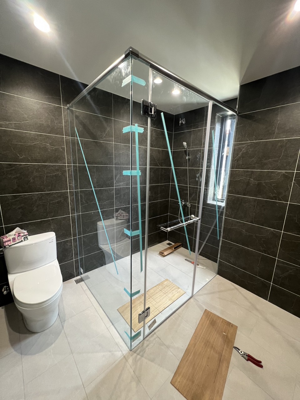 台中乾濕分離、淋浴隔間安裝施工